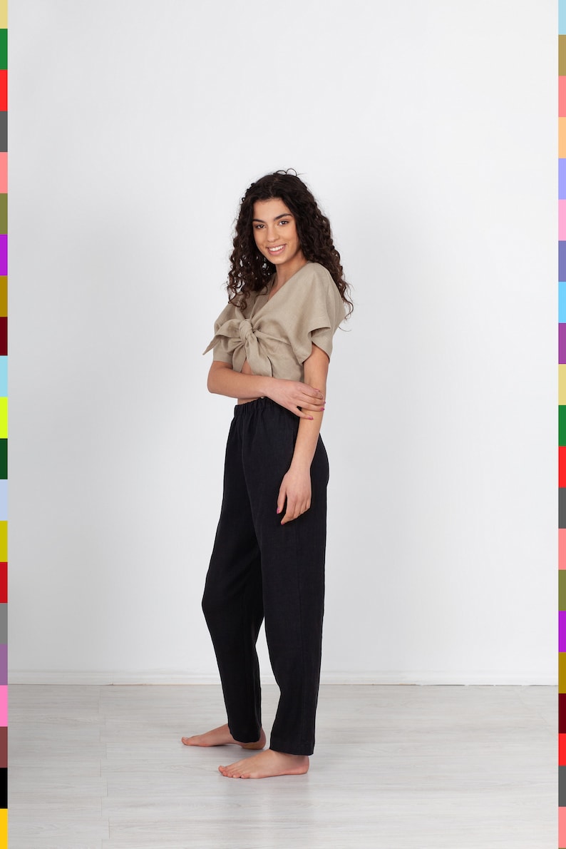 Crop top met strik aan de voorkant. Vlas stropdas top. Linnen korte blouse. Vlas gewasblouse. 100% puur linnen Italië afbeelding 2