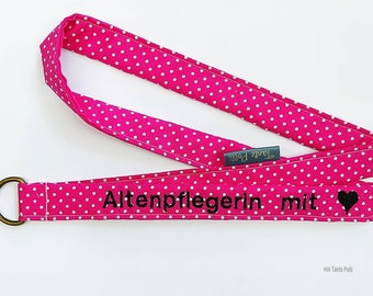 Schlüsselanhänger-Schlüsselband-Name-Spruch-personalisiert-Lanyard-Schlüsselband pink, schwarz bestickt
