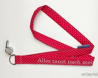 Geschenk für Trainerin und Lehrerin, Band mit Trillerpfeife, personalisiert, Name, Abschiedsgeschenk rot gepunktet, weiß bestickt