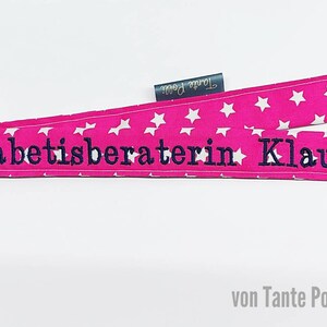 Schlüsselanhänger-Schlüsselband-bestickt-Name-personalisiert-LanyardSchlüsselband pink, dunkelblau bestickt Bild 1