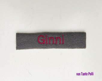 Hobbyhorse hobby horse nose pad for halters and bridles with names embroidered in dark grey, pink
