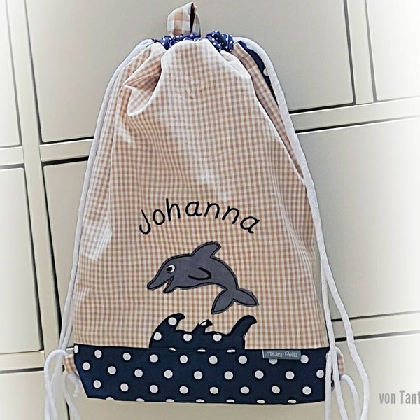 Tasche für den Kindergarten, Turnbeutel, Name, bestickt, Wickeltasche - Kindergartentasche als  Rucksack Delfin