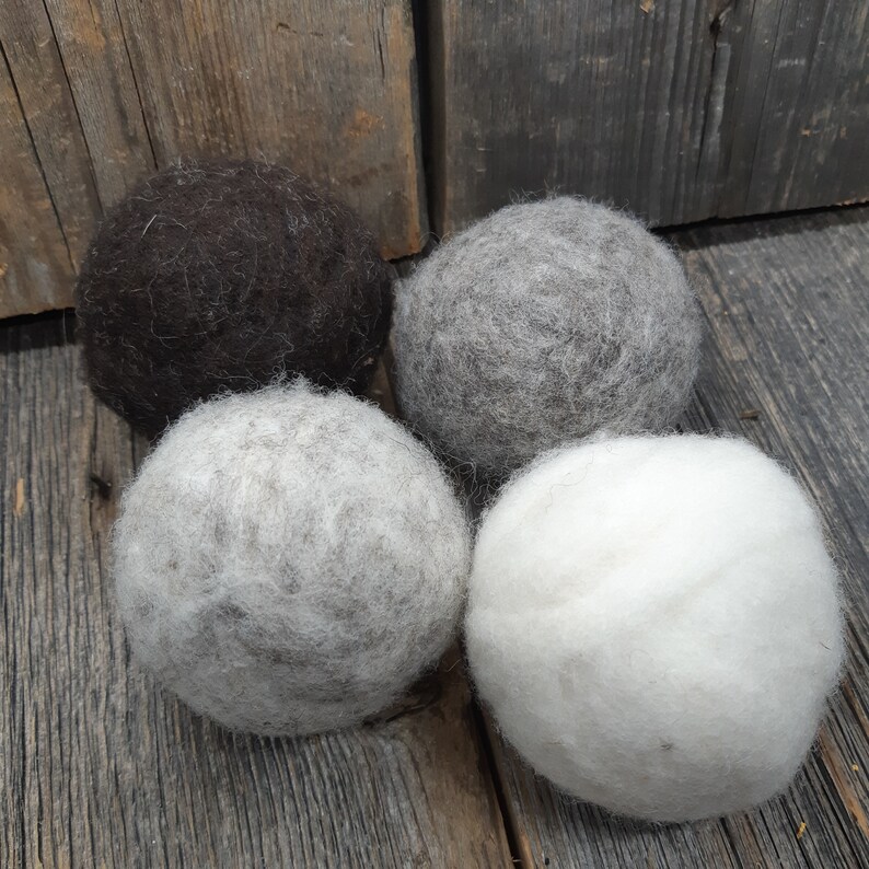 Dryer ball, Dryer ball, handmade with felted wool, made in Quebec image 1