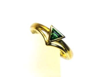 Tourmaline ring, green tourmaline, 750 gold, 18 ct yellow gold