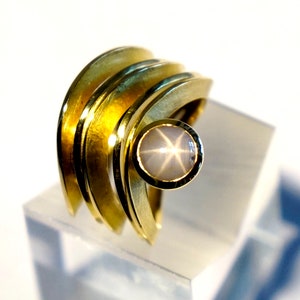 WELLEN Ring mit Stern-Saphir, 18 ct Gold, 750 er Gelbgold, Saphir-Ring Bild 3