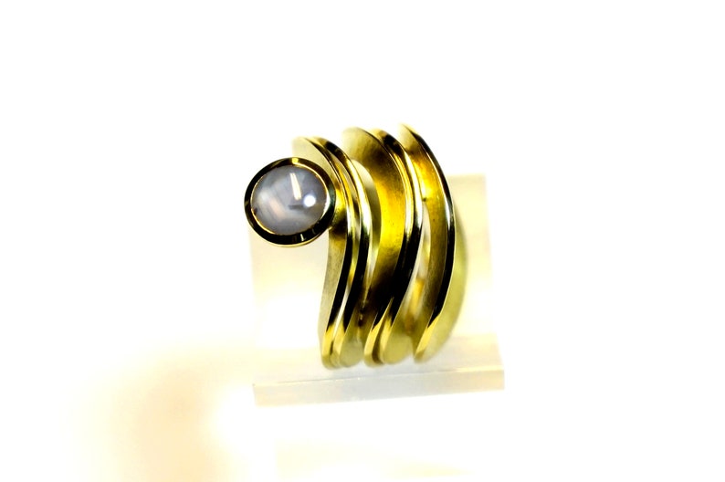 WELLEN Ring mit Stern-Saphir, 18 ct Gold, 750 er Gelbgold, Saphir-Ring Bild 4