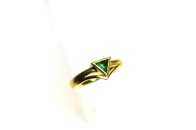 Tourmaline ring, green tourmaline, 750 gold, 18 ct yellow gold image 2