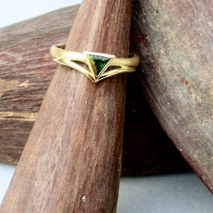 Tourmaline ring, green tourmaline, 750 gold, 18 ct yellow gold image 6