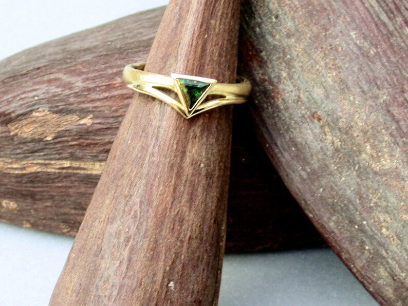 Tourmaline ring, green tourmaline, 750 gold, 18 ct yellow gold image 6