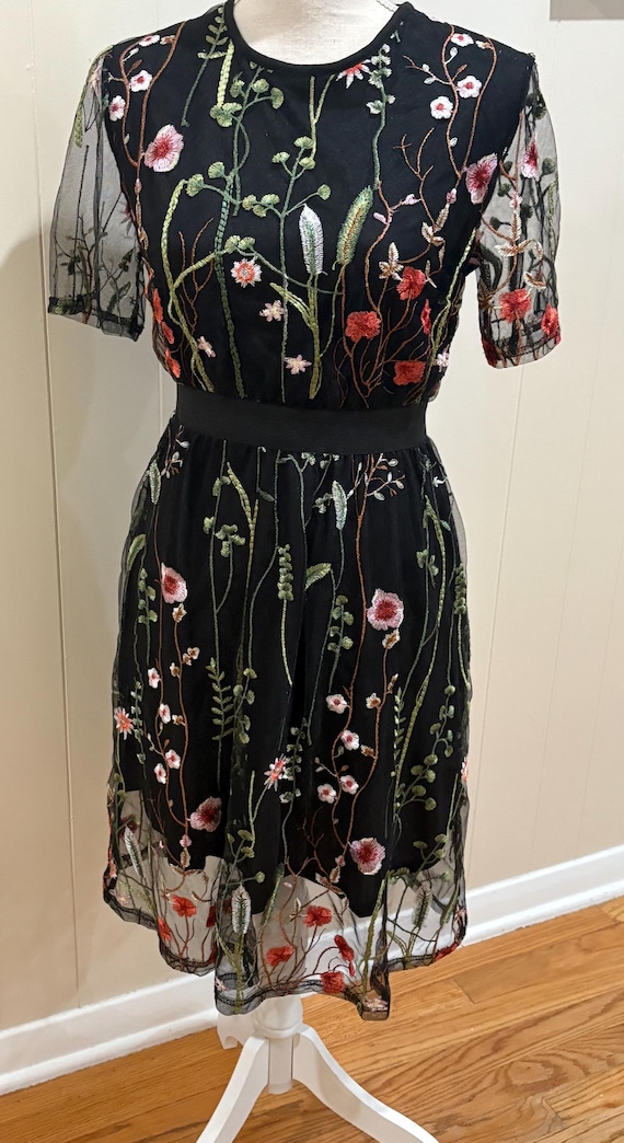 black sheer floral embroidered dress Mac Duggal - Black Floral Embellished Jersey Column Gown