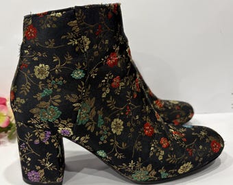 Vintage Diba Black Floral Brocade Ankle Boots Size 8
