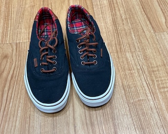 Zapatillas Vans de los 80. Talla 8.5 para mujer / Talla 7 para hombre.