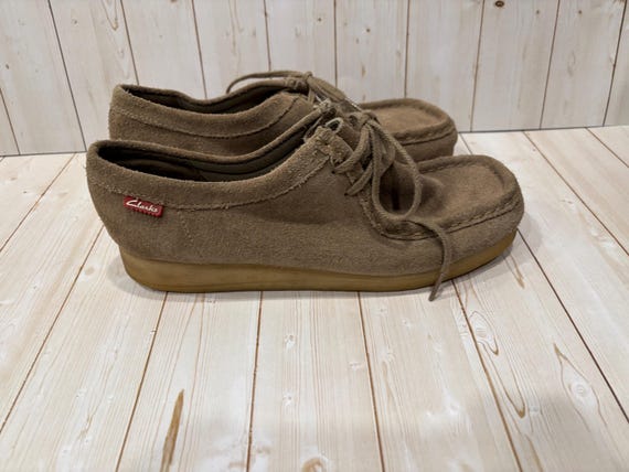 Clarks Original Beige Suede Crepe Sole Wallabies /ankle  display picture 2