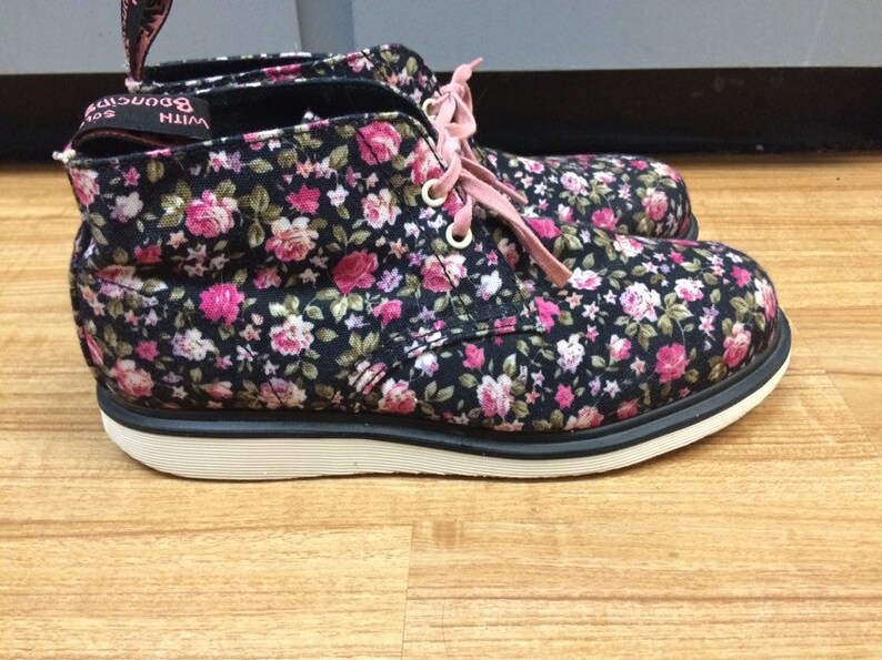 Dr Marten Boots Doc Martens Floral Ankle Boots size 11