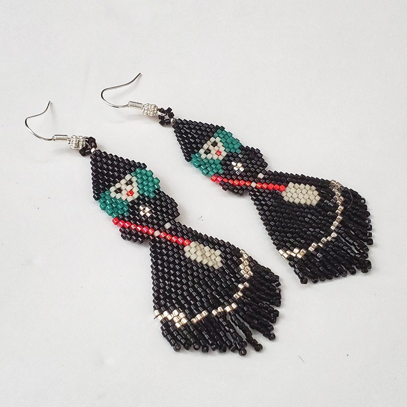 Boucles d'oreilles d'Halloween sorcière fantasmagorique, joli cadeau pour wicca, boucles d'oreilles en perles de style indigène image 4