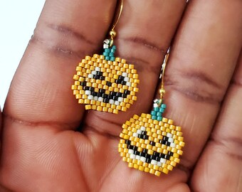 Halloween Beaded Pumpkin Dangle Earrings, Gift for Fall
