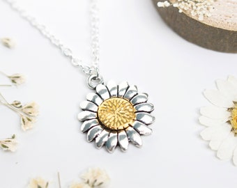 Sunflower Necklace - Summer Necklace. Floral Gift. Bridal Jewellery for Women.