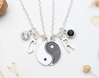 Personalised Yin and Yang Necklace Set – Matching Necklaces for 2, Couple Gift, His & Her