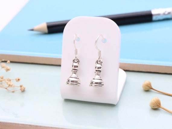 Pawn earrings discount