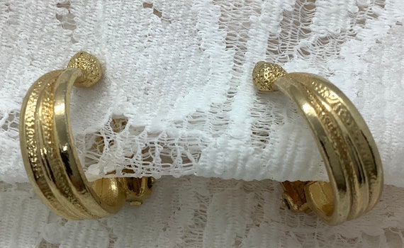 Vintage clip on earrings,golden half hoops