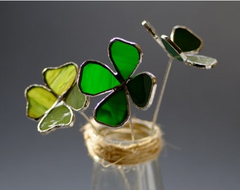 Four-Leaf Stained Glass Clover with Wire, St Patrick Day Decorations, Wedding Nature Theme Decorations, Wedding Favors, Gift For Good Luck