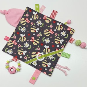 Knistertuch Bienchen und Blumen in taupe/bunt