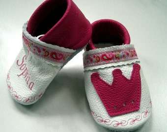 Lederpuschen/Lauflernschuhe " kleine Prinzessin " mit Namen und Webband