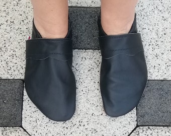 Barfußschuhe Lederpuschen für Erwachsene. Mokassin Slipper Barfußschuhe nach Maß. Hausschuhe für Erwachsene Uni