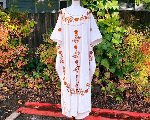 1970s Embroidered Floral Cotton Caftan