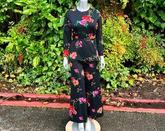 1970s The Kollection LTD 2 Piece Pantsuit Set