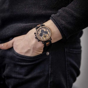 Reloj de hombre con esfera de Zebrawood grabado en ébano y zebrawood grabado (W137)