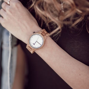 Relógio gravado de bambu unisex com pulseira de bambu e mostrador branco, relógio de madeira para mulher,relógio de madeira para homem(W103)