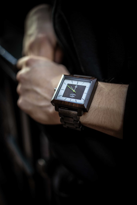 Orologio Da Uomo In Legno Di Sandalo Fatto A Mano - Quarzo Giapponese Con Datario