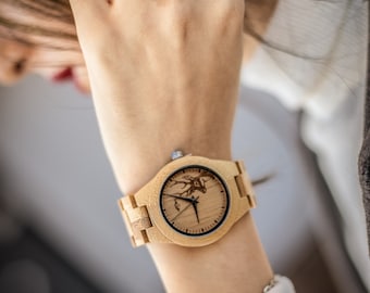 Engraved Bamboo Women’s Watch With Bamboo Bracelet and Deer Image (W140)