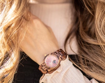 Montre pour femme zebrawood avec gravure automatique, cadran et marqueurs dorés, montre à bois automatique (W116)