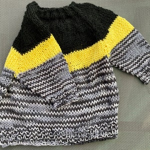 Baby sweater, hand knitted