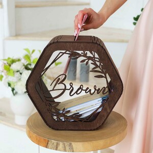 Porte-cartes de mariage rustique avec fente - Tirelire en bois personnalisée pour un cadeau de mariage, une décoration de table ou un souvenir