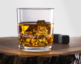 Graviertes individuelles Glasgeschirr, personalisiertes rundes Glas für Whisky, Geburtstagsgeschenk für Ihn, individuelles Whiskyglas, personalisiertes Whiskyglas