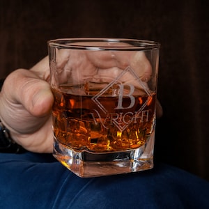 Personalisierte Gläser, Whiskey-Dekanter-Set, Weihnachtsgeschenk, Whiskey-Steine, Bourbon-Dekanter-Set, Whiskey-Gläser, Vatergeschenk, Geschenk für Ihn Bild 7