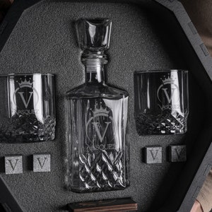 Gafas personalizadas, juego de decantador de whisky, regalo de Navidad, piedras de whisky, juego de decantador de bourbon, vasos de whisky, regalo de padres, regalo para él imagen 8