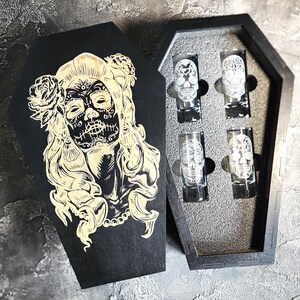 Festive Mexican Tequila Shot Glass Set: Fiesta Barware for Parties, Gifts for Drink Enthusiasts, Unique Santa Muerte Gift