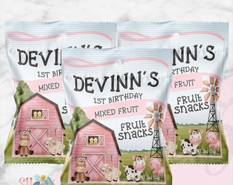 May include: Three snack bags labelled "Devinn's 1st Birthday Mixed Fruit Snacks" featuring a pink barn, a windmill, and watercolour farm animals including a cow, pig, sheep, and horse. Each bag displays a net weight of 14g on the front.