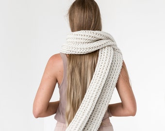 Alpaca scarf, wool scarf, knit scarf, oversize scarf, chunky scarf, fuzzy scarf, white knit scarf, extralong scarf, knitted scarf, scarf