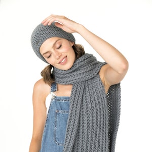 Knit hat and scarf set. Lovely women's alpaca scarf and alpaca hat. Chunky scarf and beanie gray hat. image 1