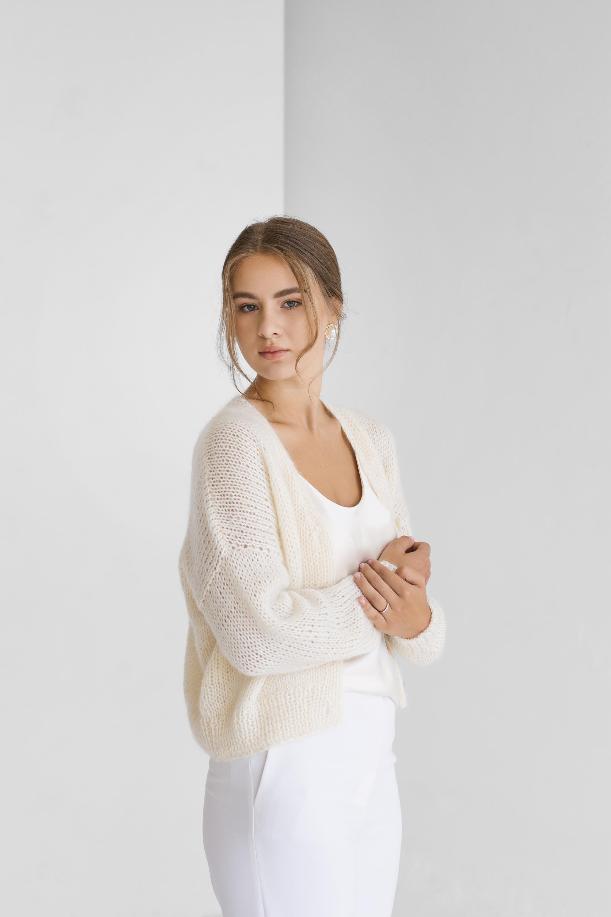White Cable Knit Short Crop Mohair Cardigan With Buttons