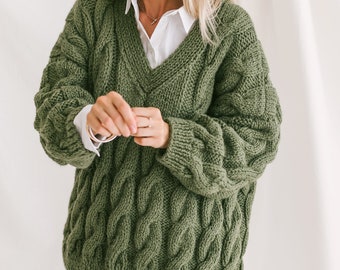 Green Oversize Alpaca Sweater, Chunky Forest Green Wool Sweater, V Neck Pullover, Cable Knit Woman Pullover, Oversized Olive Green Jumper