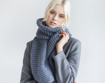 Gary chunky knit alpaca scarf. Grey cable knit wool scarf. Oversized blanket scarf. Long women, men, unisex scarves. Gift for her, him