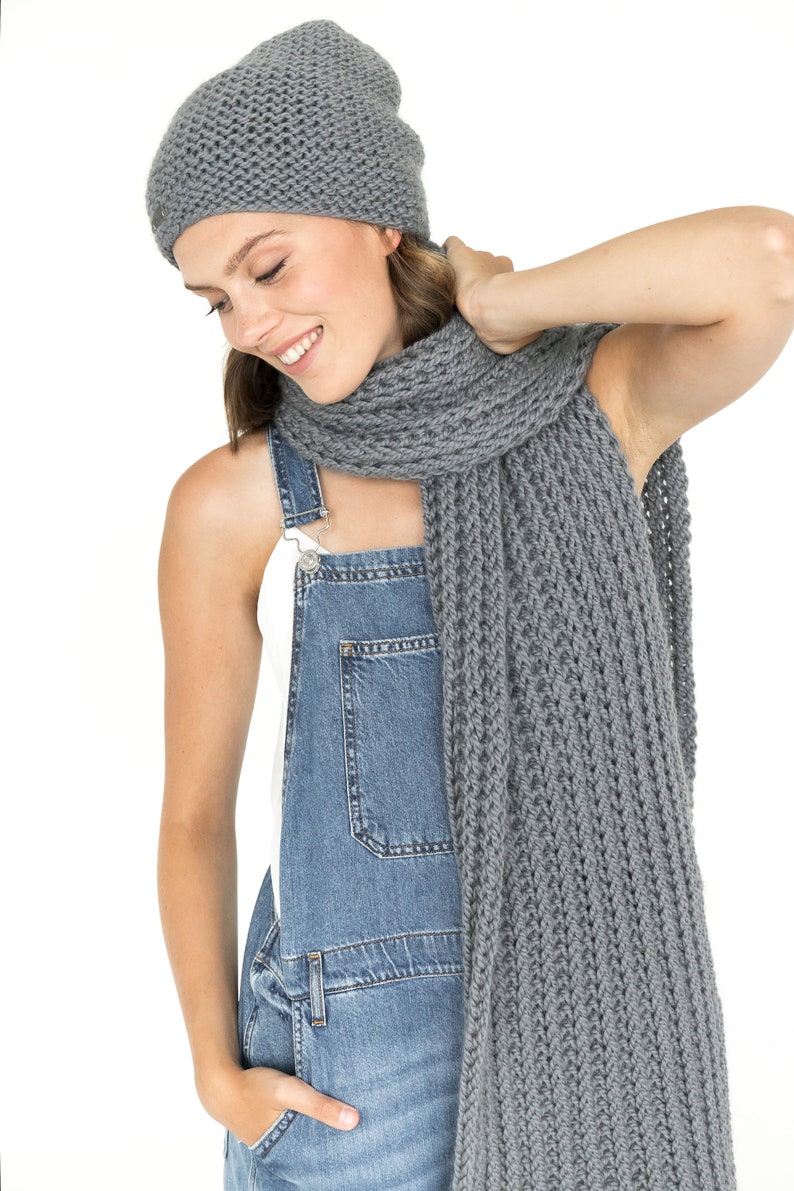 Knit hat and scarf set. Lovely women's alpaca scarf and alpaca hat. Chunky scarf and beanie gray hat. image 4