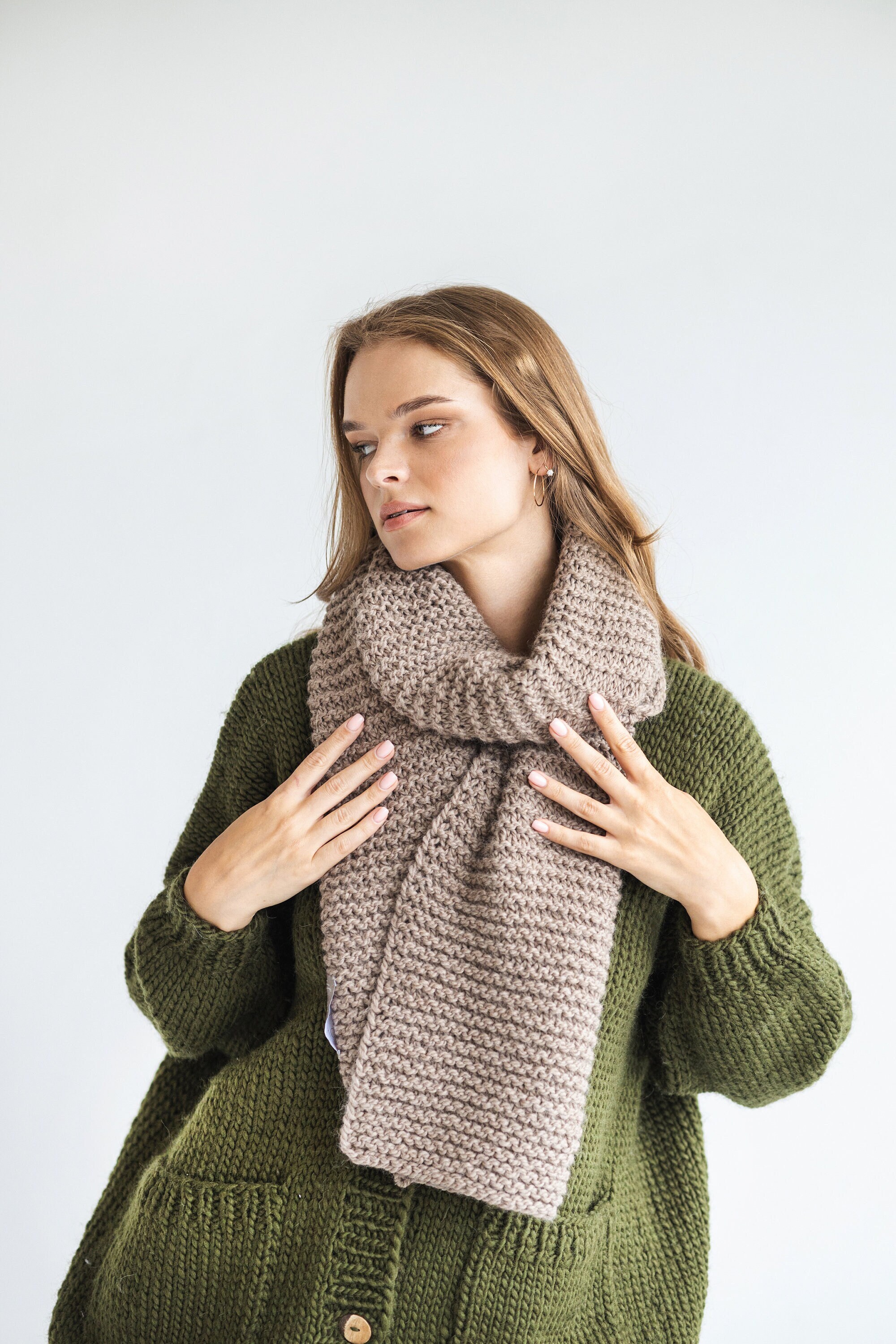 Beige Super Chunky Knit Alpaca Wool Scarf for Woman, Camel Brown