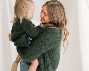 Passende Mama und ich Mohair Strickjacken, Mutter Tochter Alpaka Pullover Set, passende grobstrick Pullover, Grün Me & Mini Me Strickjacke, Geschenk